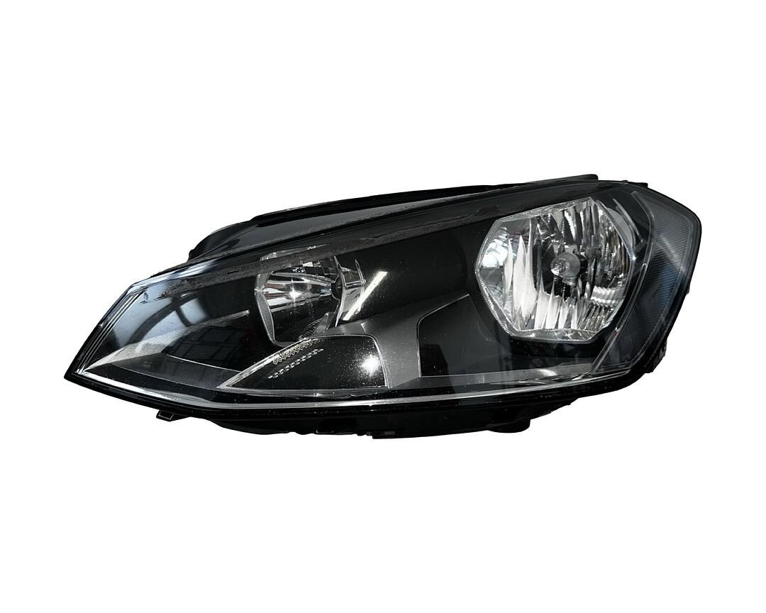 VW Golf 7 R-Line hatchback r.v. 2015 levé přední světlo halogen 5G1941005 S5VX3T65991