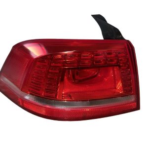 VW Passat B7 sedan r.v. 2014 levé zadní vnější světlo 3AE945207B S5VX3T48079