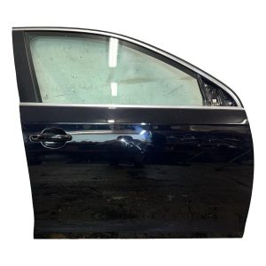 VW Golf 6 kombi r.v. 2011 černá metalíza kód barvy LC9X pravé přední dveře S5VX3T84460 VW Golf 6 kombi r.v. 2011 černá metalíza kód barvy LC9X pravé přední dveře S5VX3T84460