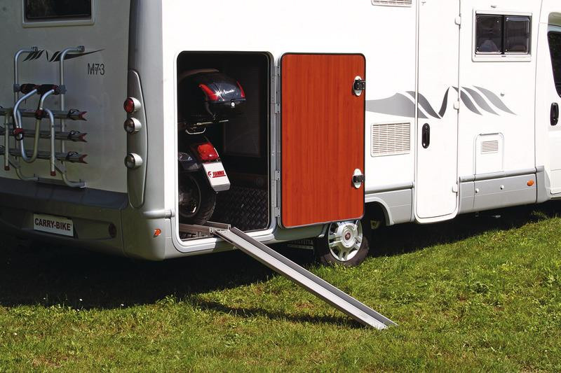 Nájezdová rampa na motorku Fiamma Carry-Moto Pro, teleskopická, do garáže 303875