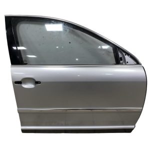 VW Phaeton 3D r.v. 2008 stříbrná metalíza kód barvy LA7W pravé přední dveře S5VX3T51248 VW Phaeton 3D r.v. 2008 stříbrná metalíza kód barvy LA7W pravé přední dveře S5VX3T51248